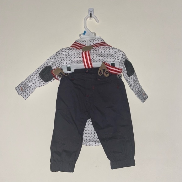 DDG Baby 2pc Collared Bodysuit/ Suspender Pants Outfit Set size 0-3 months - Picture 3 of 4